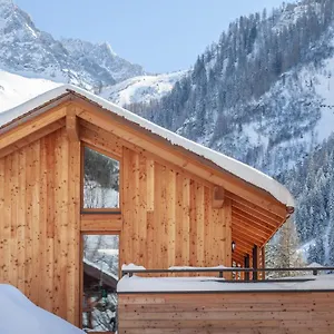 Petit Yeti Apartment